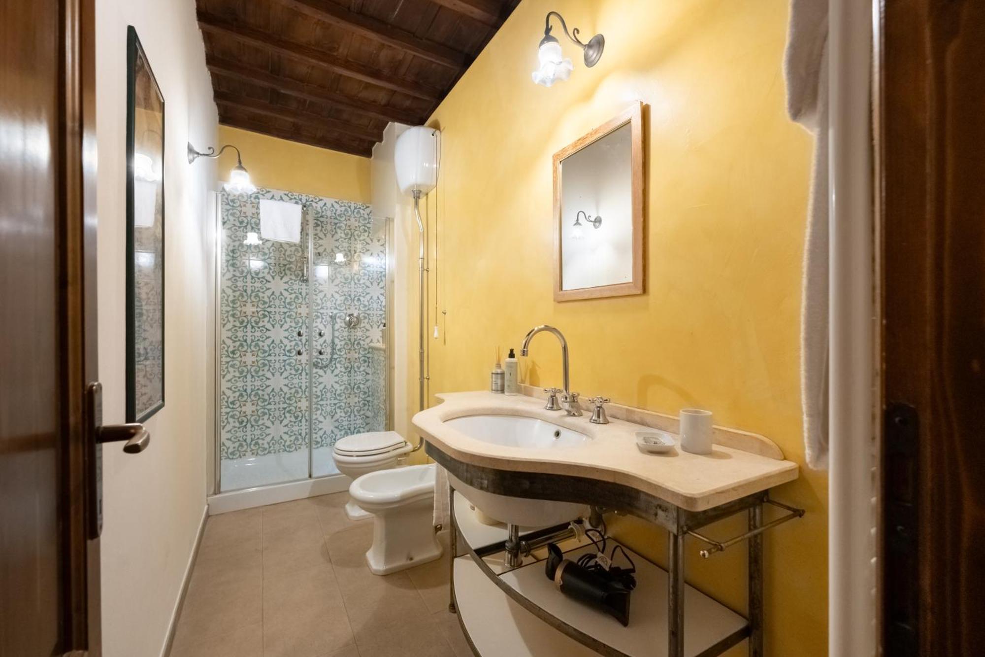 Via Dei Pilastri, 44 - Charming And Cozy In Historic Cente